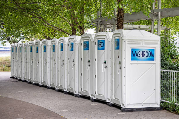 Best Porta potty delivery and setup  in Fontana, CA