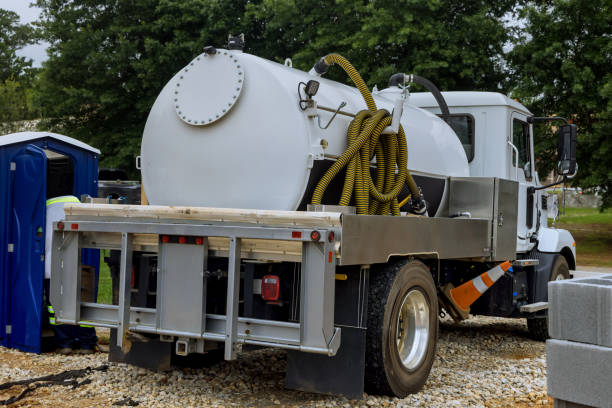 Best Portable toilet rental cost  in Fontana, CA