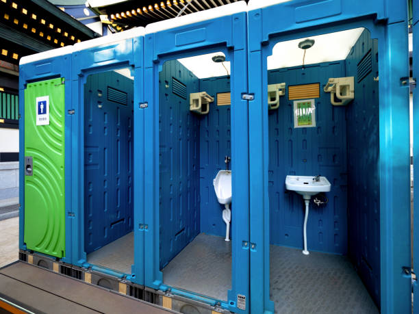 Best Porta potty rental near me  in Fontana, CA