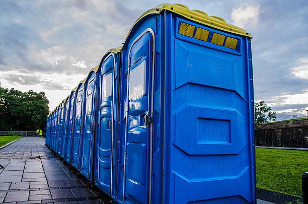Best Portable bathroom rental  in Fontana, CA